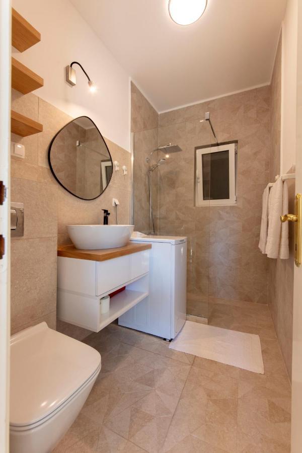 פראסט Spring Apartment מראה חיצוני תמונה