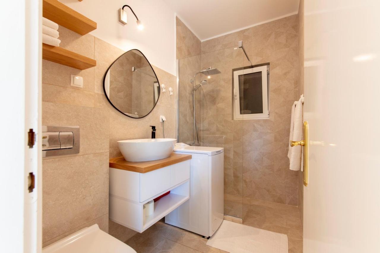 פראסט Spring Apartment מראה חיצוני תמונה