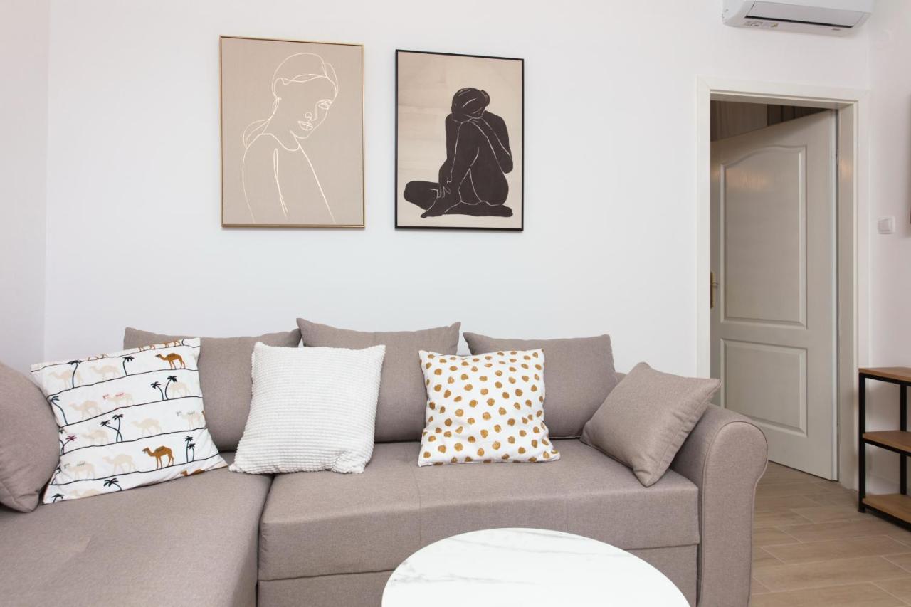 פראסט Spring Apartment מראה חיצוני תמונה